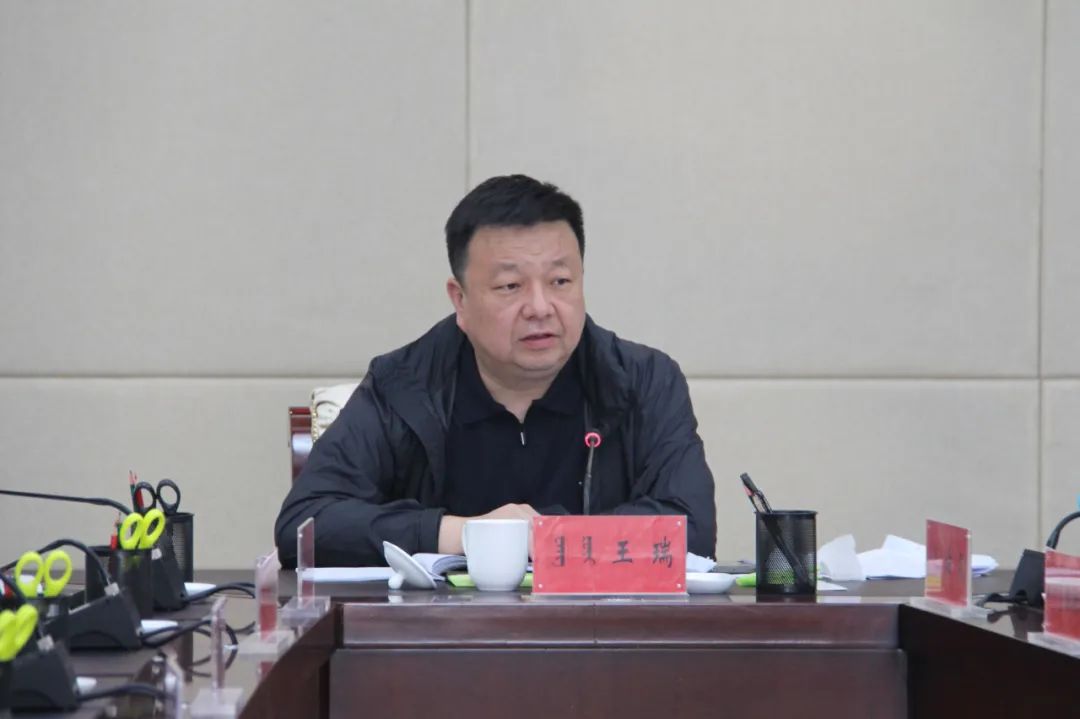 要闻准格尔旗政法队伍教育整顿领导小组第4次会议召开