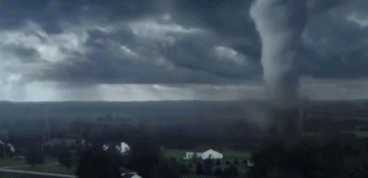 热点关注黑龙江一地遭龙卷风袭击掀飞房盖折断树木降水和降温又来了