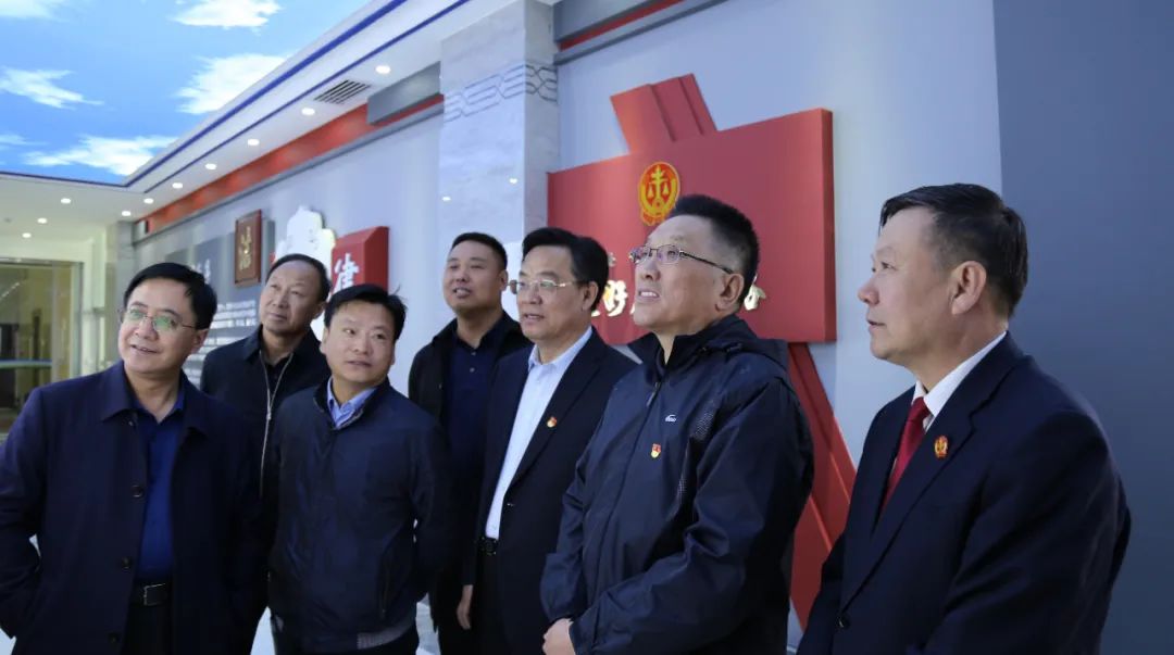 队伍教育整顿自治区第八指导组下沉兴和县人民法院检查指导队伍教育