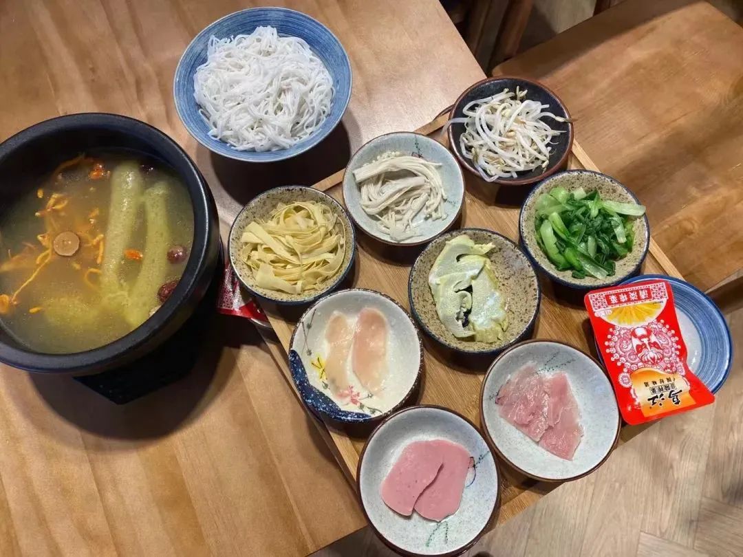 青溪老街"五一"日均游客超2万,这些特色店铺最受欢迎!