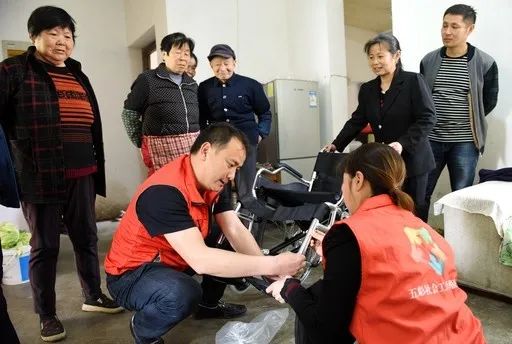 民政人的劳动节用实干底色书写为民爱民初心