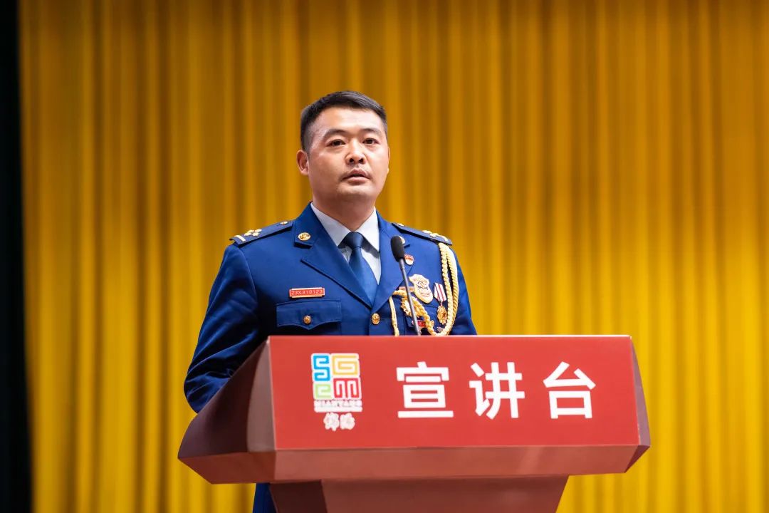 凉山州消防救援支队作战训练科科长,一等功臣董晓伟以《我回来了,我