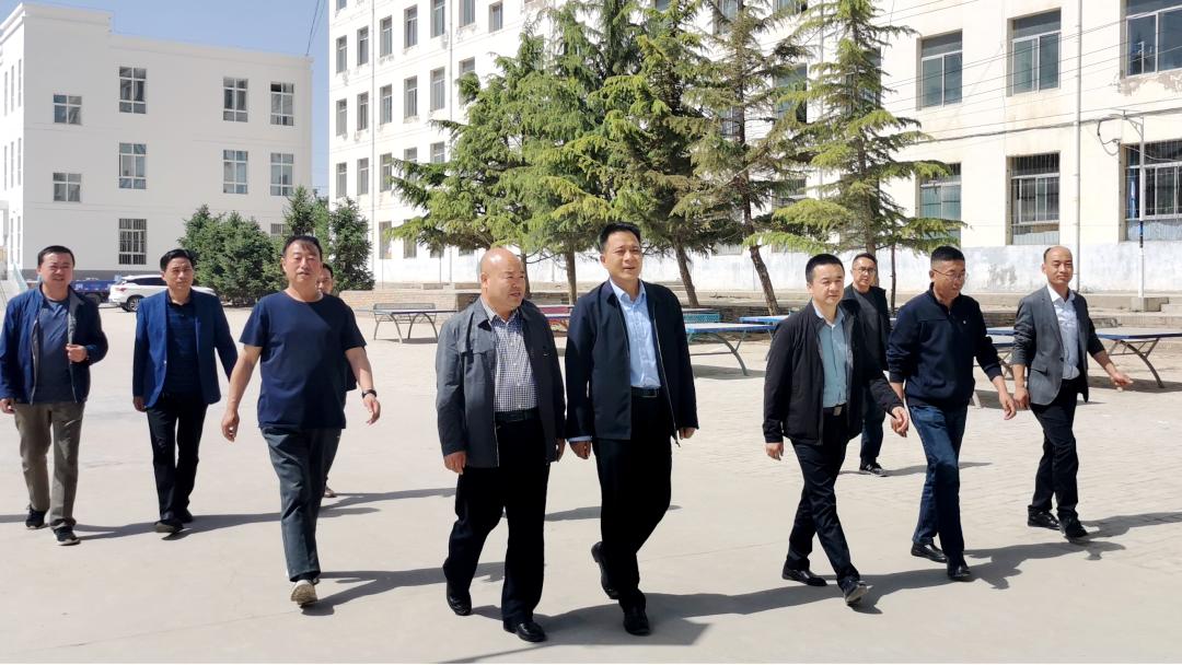 5月7日,8日,县委常委,县纪委书记,监委主任关汉卿深入临洮四中,潘家坡