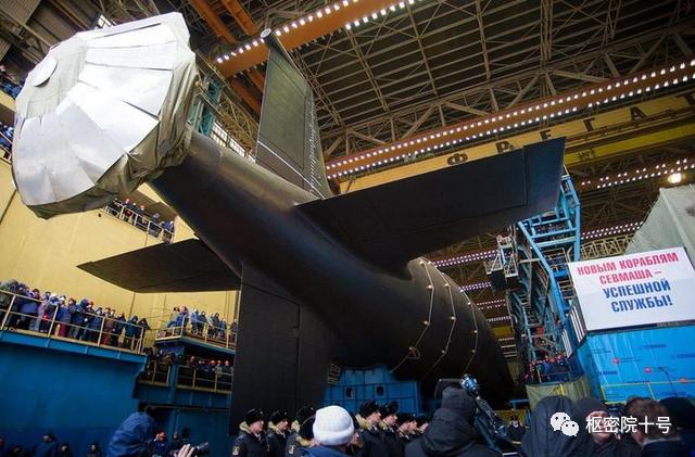 也许有人要问,一艘主体设计基于30年前的攻击核潜艇,有什么值得美国