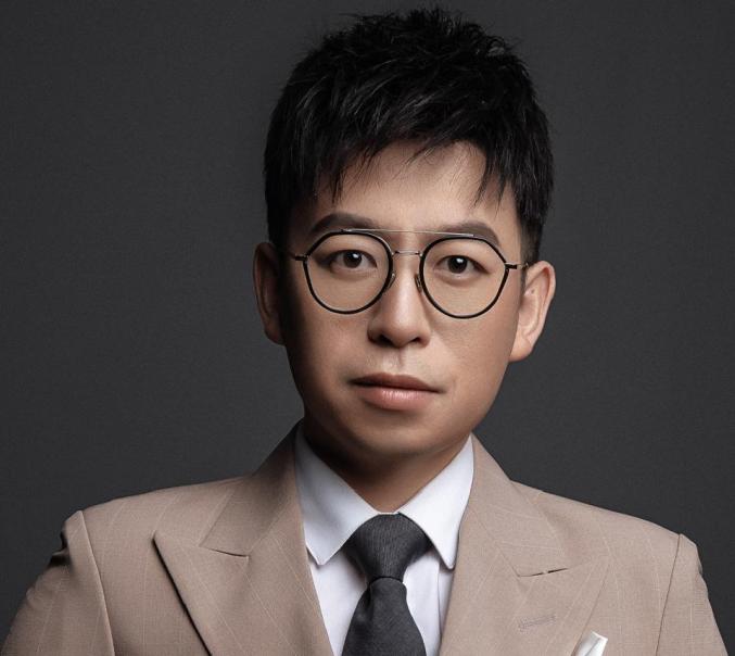 王博文歌手 演员代表作:电视剧《初恋那件小事》《青春最好时》《器灵