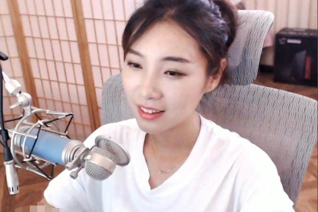 柳青瑶@百万剪辑狮