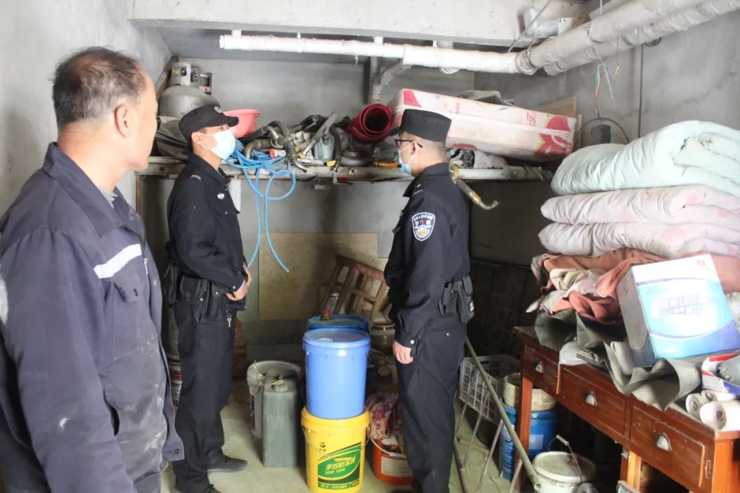 【教育整顿】我为群众办实事:强制腾空房屋 解决群众烦心事_澎湃号·政务_澎湃新闻-The Paper