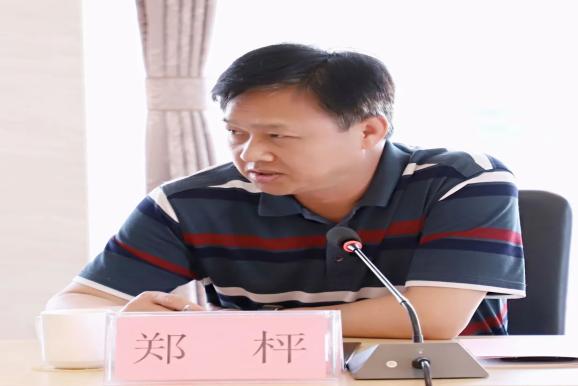 副局长陶德文,杭州医药港小镇管理办公室副主任洪伟达,浙江金亦隆控股