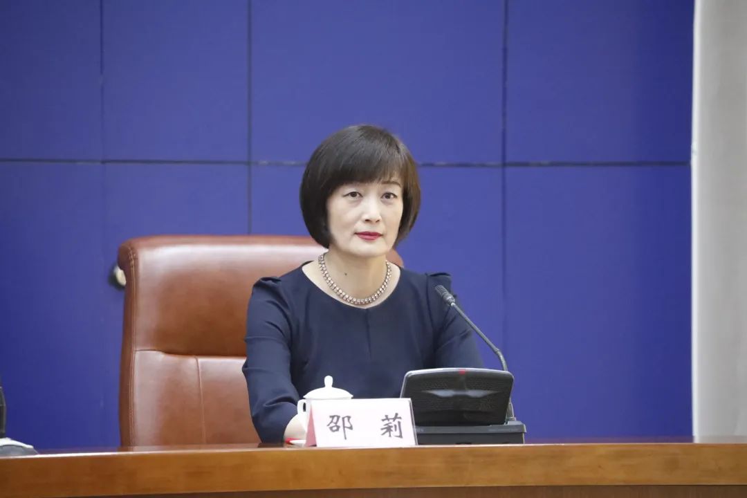 的济南市委市政府新闻发布会上,济南市规划设计研究院副院长邵莉介绍