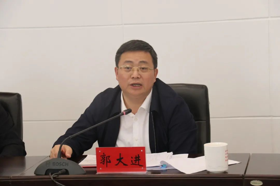 郭大进在昭通水电硅循环经济项目建设工作推进会强调举全市之力推进