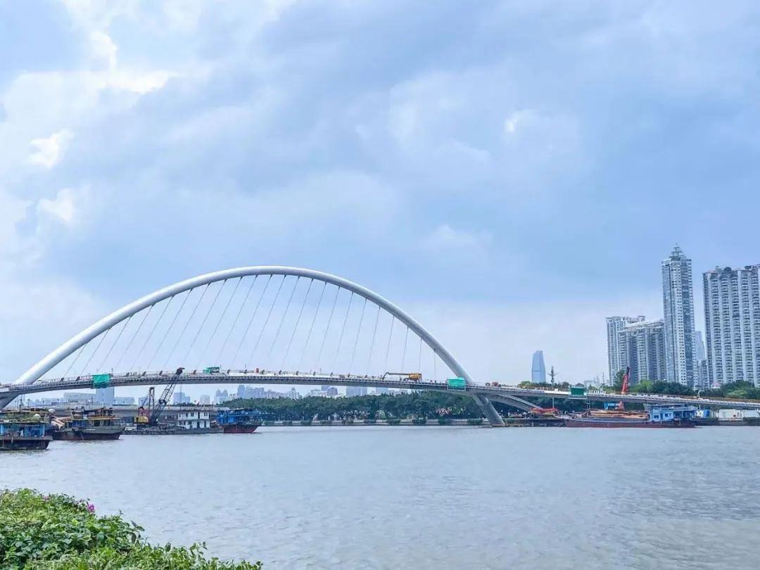 首座跨珠江人行桥即将开通重奖征名