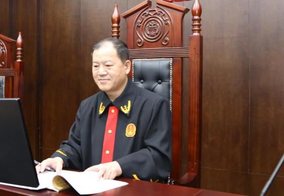 平凡坚守二十六载的老黄牛李永国