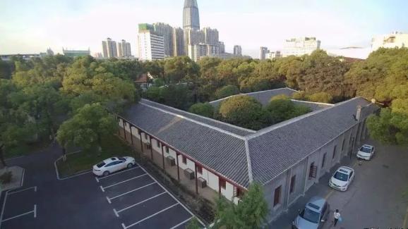 的第五路军总指挥朱培德,准备将叶挺和贺龙部调到德安一带伺机歼灭