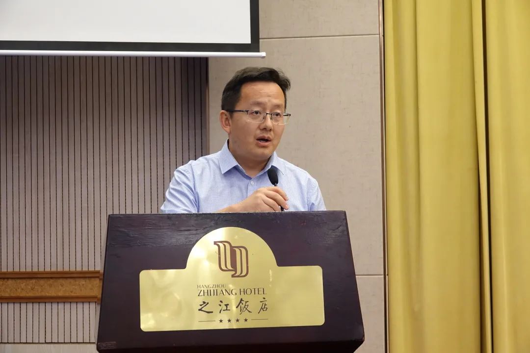 民盟省委会经济专委会主任,浙江大学区域创新发展研究所所长张旭亮