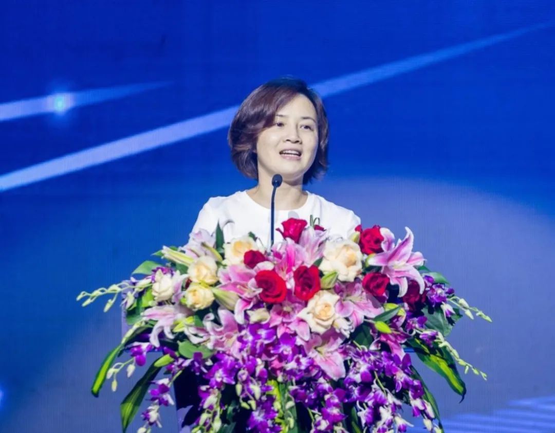 管委会副主任黄燕,长房集团党委委员,董事,副总经理,长沙视谷实业有限