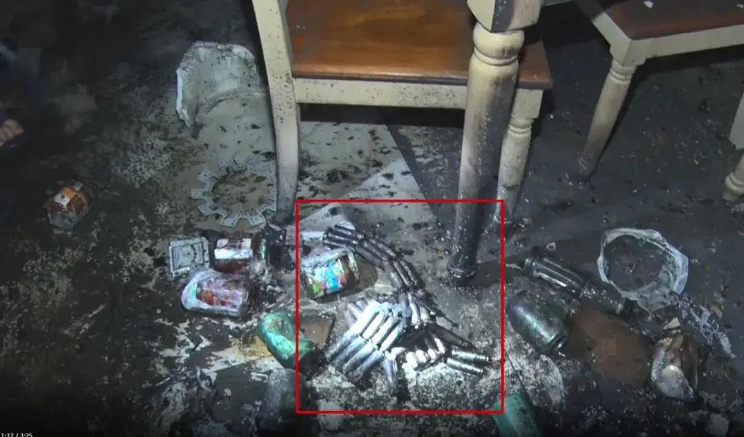 福建省芗城区四季园著7栋一楼房内 一电动车电池突然起火爆炸 火势