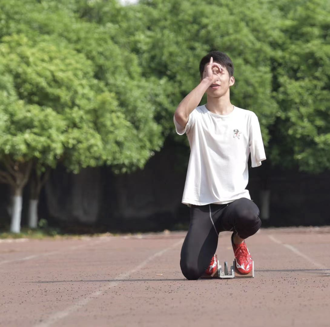 独臂少年赛场夺冠网友他有隐形的翅膀