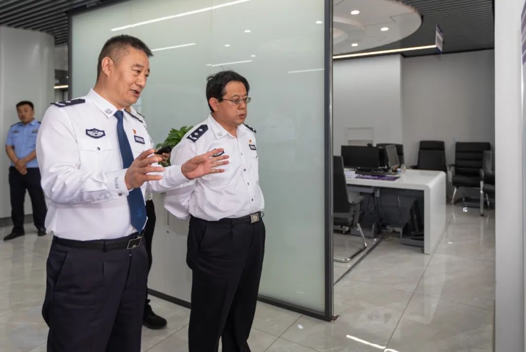 尚建军深入吕梁市公安机关调研指导