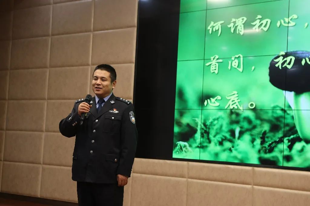 寶山監獄民警張鵬遠榮獲一等獎;白茅嶺監獄孫輝,北新涇監獄盧放,軍