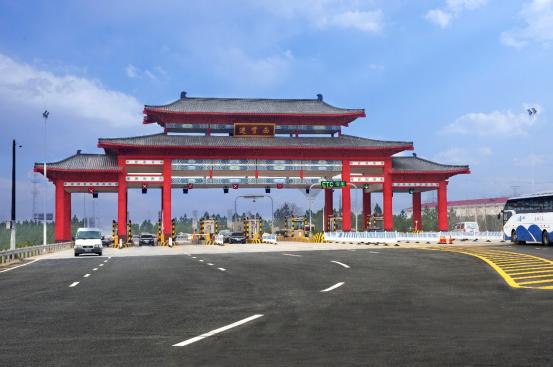 媒体看进贤进贤县为千亿医疗器械产业铺就发展高速路