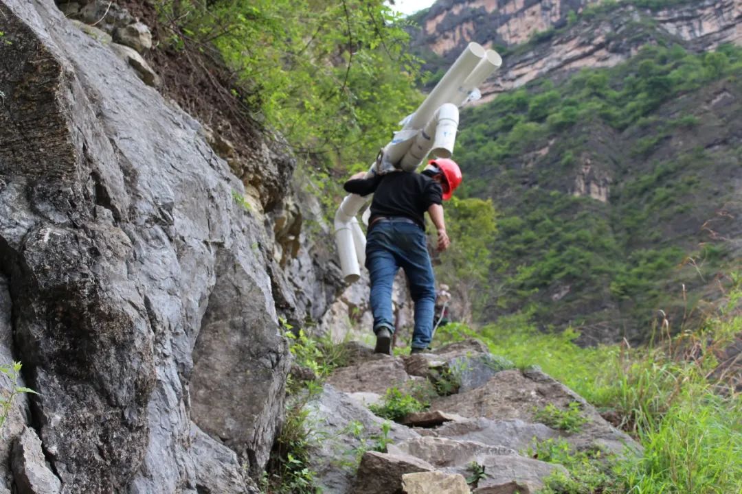 悬崖之上中国总被最勇敢的人保护的很好