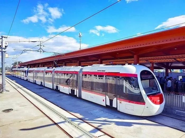 2023年建成贵阳市有轨电车t2线今年上半年开工