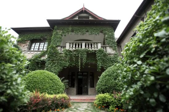 在东平路9号的爱庐中一个女孩结识了音乐