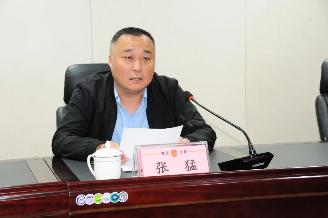 会上,张猛常务副部长宣读了区委组织部关于张占社同志任驻晋城市城区