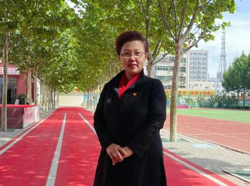 沧州市运河区实验小学 党支部书记 王凤英弘扬红色文化 奠基多彩人生