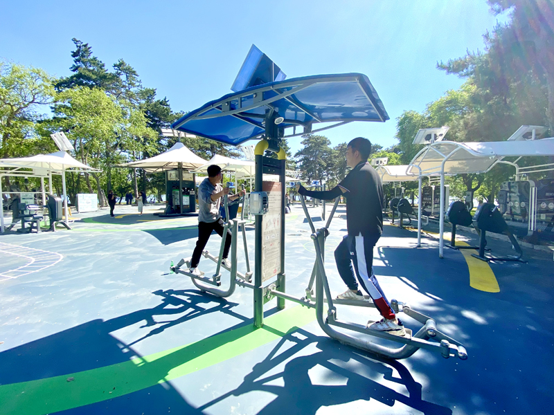 室外智能健身房亮相南湖公园