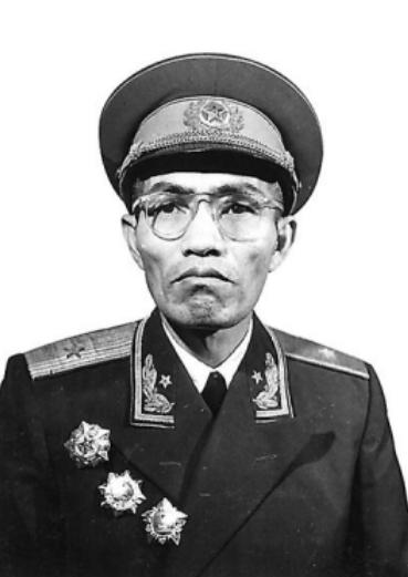 这张网络的缔造者就是浦江籍开国少将张瑞.