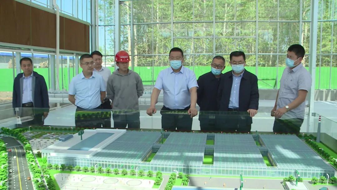 市领导东宇辉,肖占胜,马长伟分阶段参加现场调度工作.