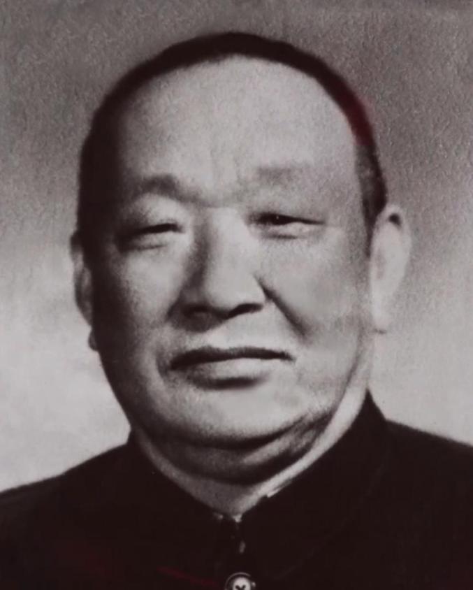 红河爱国将领张冲三次找党，只为寻找真理，为民造福！一起来听张冲将军长子讲述那段历史_澎湃号·媒体_澎湃新闻-The Paper