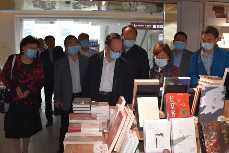 中国关工委老专家来陕举办名家百县家庭教育巡讲报告会