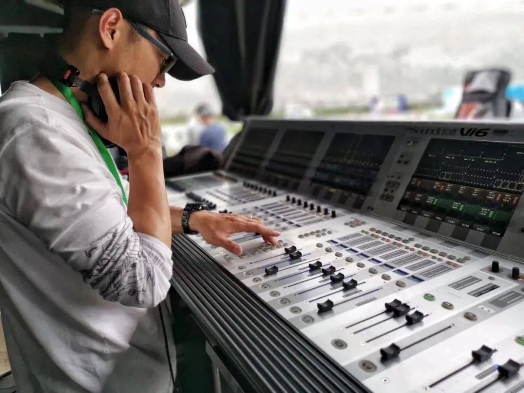 十周年老友记一个户外古典音乐节的现场音控工作到底有多难