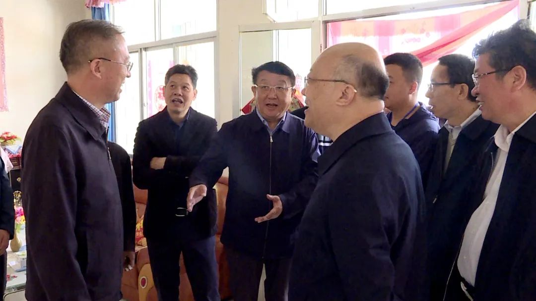 正谱在省委副书记孙伟,省委副秘书长王春江,省委农办主任,省农业农村