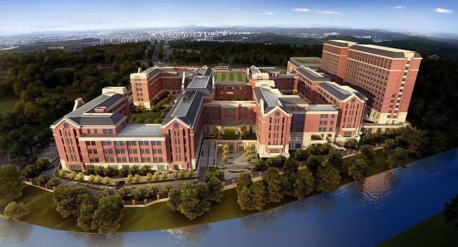 西海岸这所新建高中教学楼封顶
