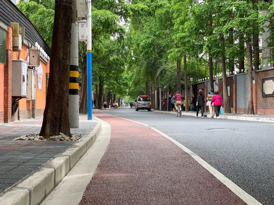 爱情元素"爆棚",甜爱路改造完成,明天带爱人来表白吧!