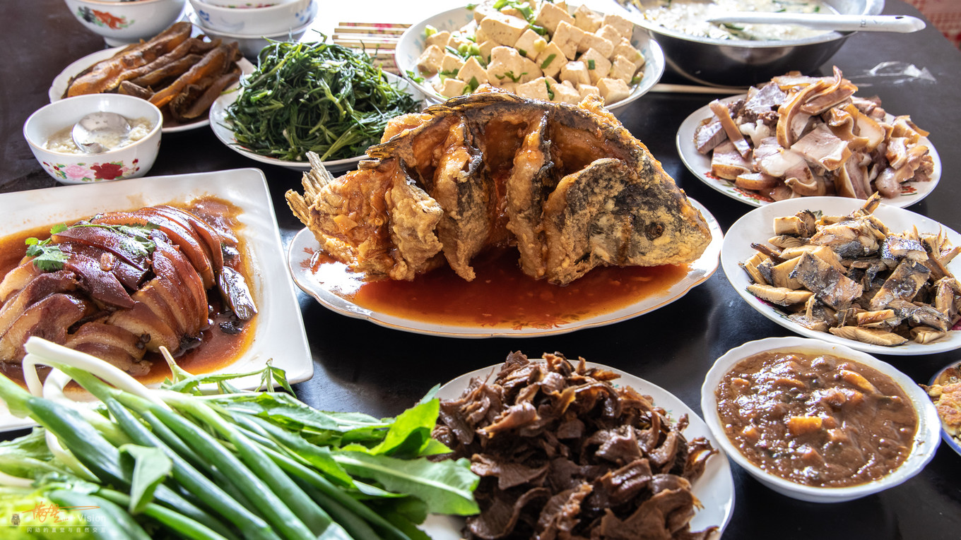 山东龙口3日行前前后后吃了40道菜体重居然降了3斤