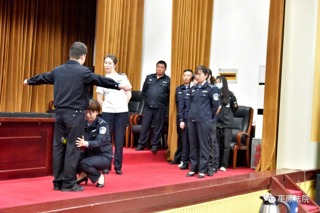 筑牢安全防线德州市法院安检业务专项培训班开班