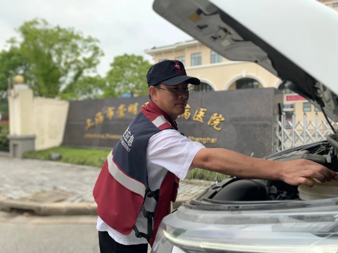 今日闵行陈锋华 拥有20年院前急救经验的陈锋华是中