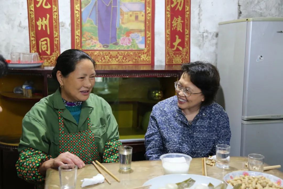 黄晓薇在江西调研强调:发挥妇女独特作用,推动社会主义