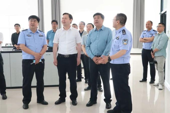 5月20日上午,沧州渤海新区党工委书记,管委会主任,黄骅市委书记李华峰