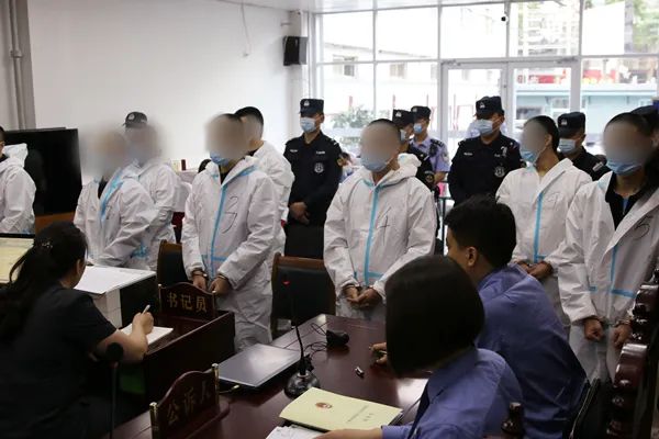 西固法院开庭审理被告人宋某等人涉嫌恶势力犯罪一案