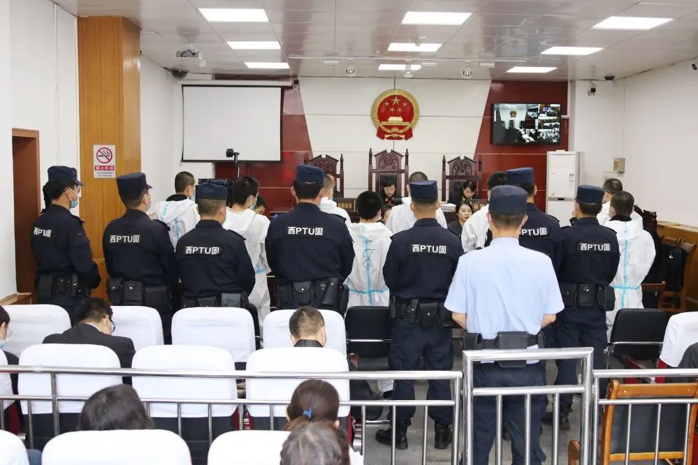 西固法院开庭审理被告人宋某等人涉嫌恶势力犯罪一案