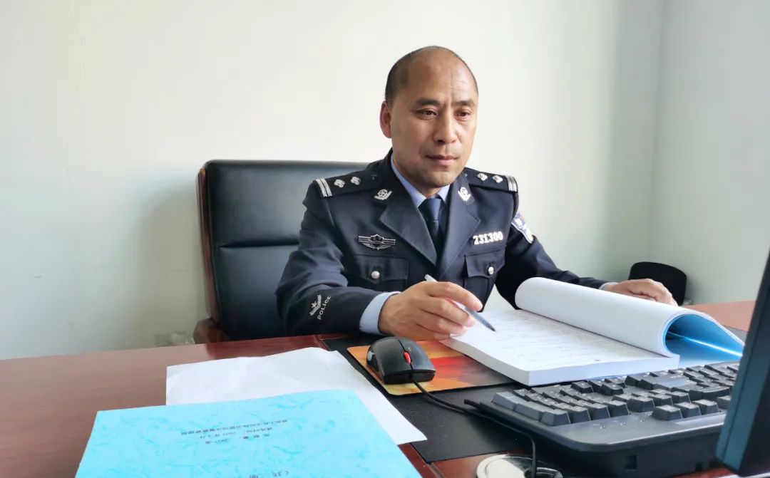 教育整顿身边的先进学习的榜样孙继民