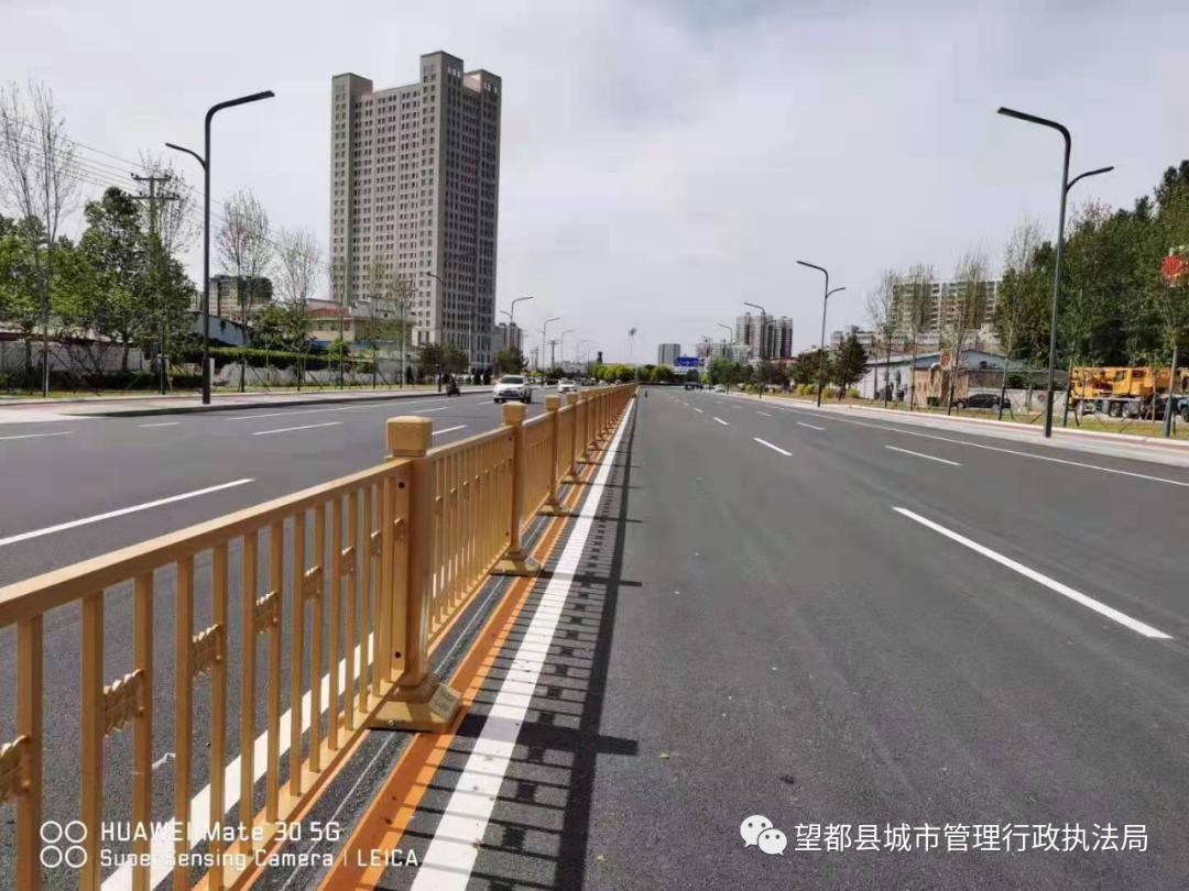 望都县执法局提振城市精气神迎宾大道盛装亮相在即