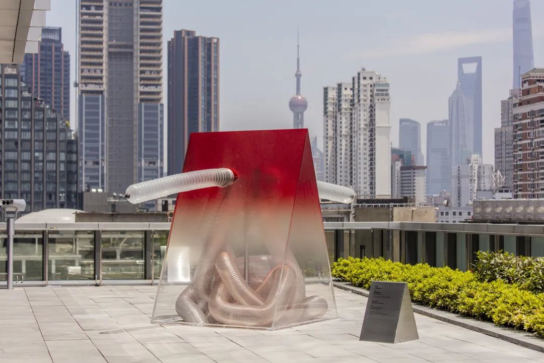 上海展览中心雕塑图片