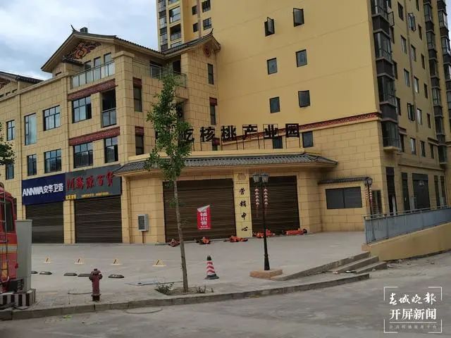 直击漾濞震区：消防员街边躺下就睡着了，高三学子星光晚自习