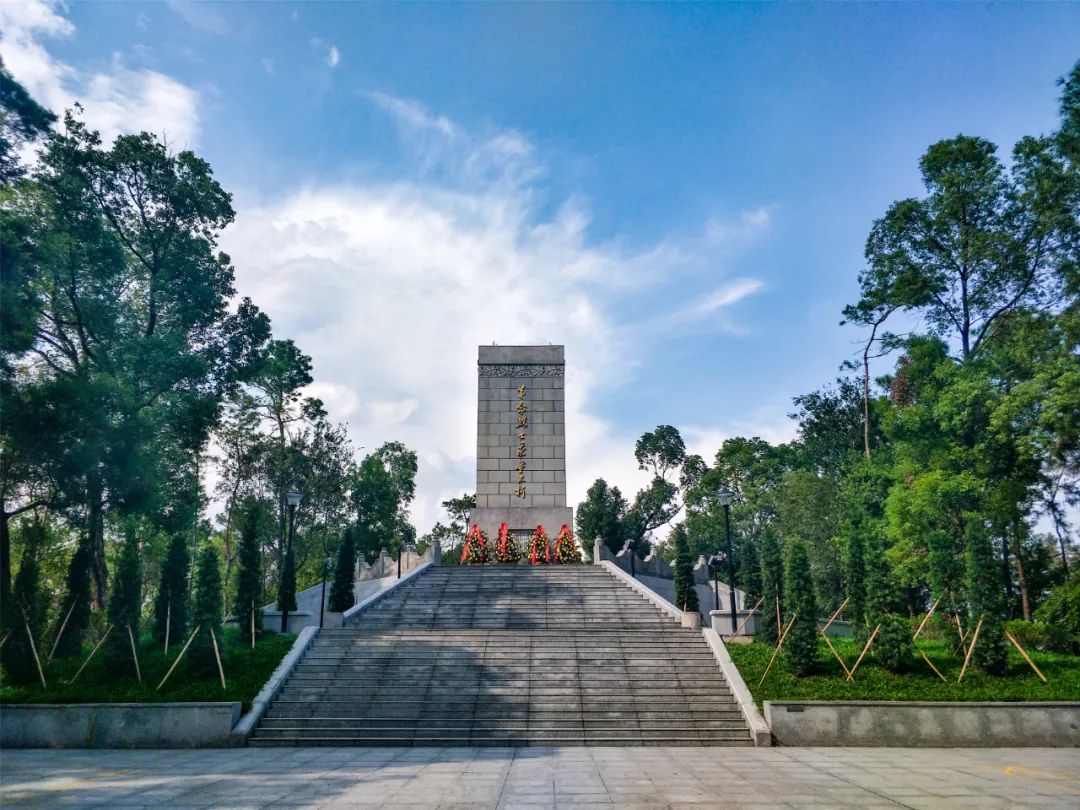 台州椒江烈士山图片